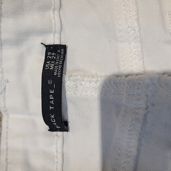 White cutout capri - Picture 5 of 5